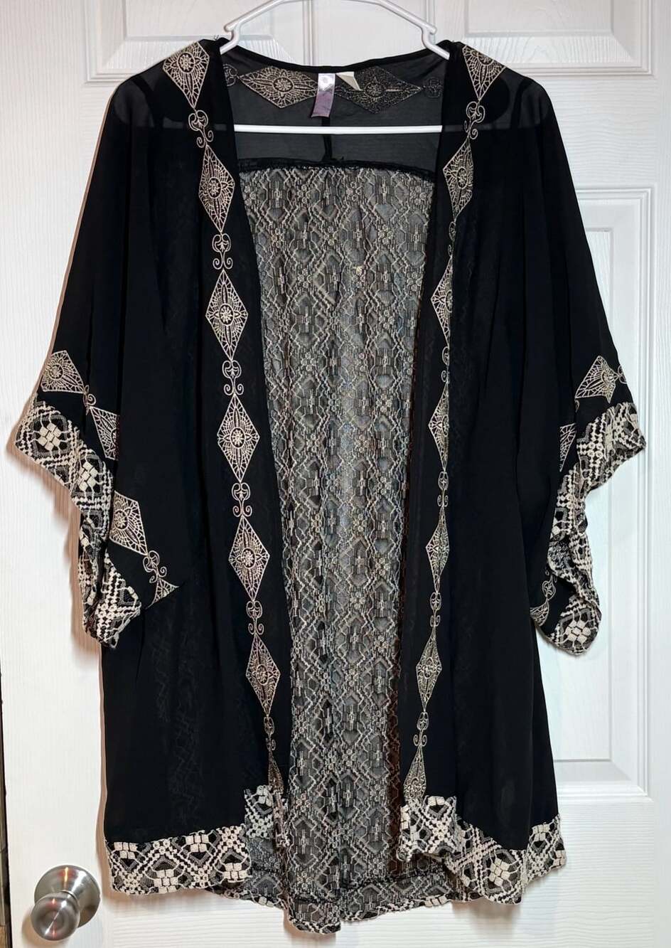 Alya Kimono Size M Black Chiffon Embroidered Open Front Cardigan